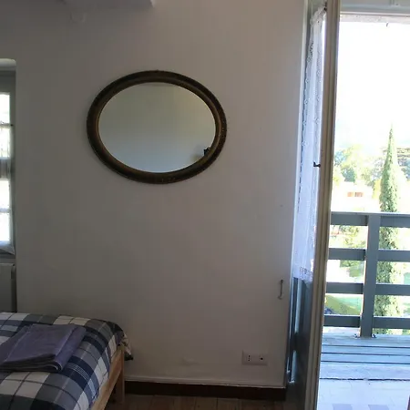빌라 Charming With View In